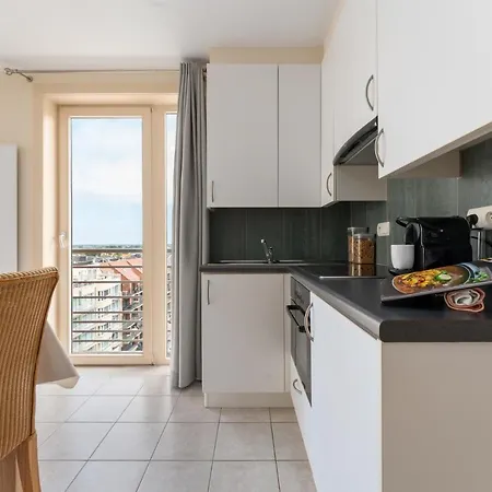 Di Caprio - Cosy Flat In